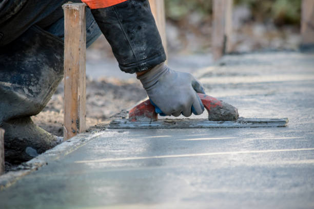 Best Concrete Sidewalk Installation  in Itasca, IL